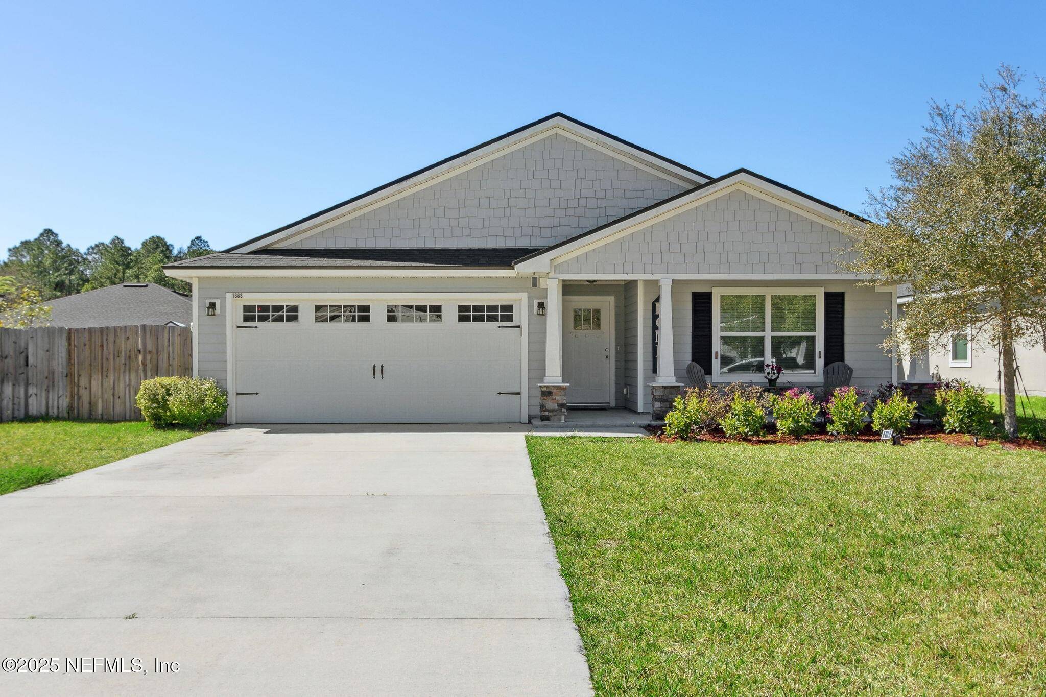 1383 SARAHS LANDING DR, Jacksonville, FL 32221