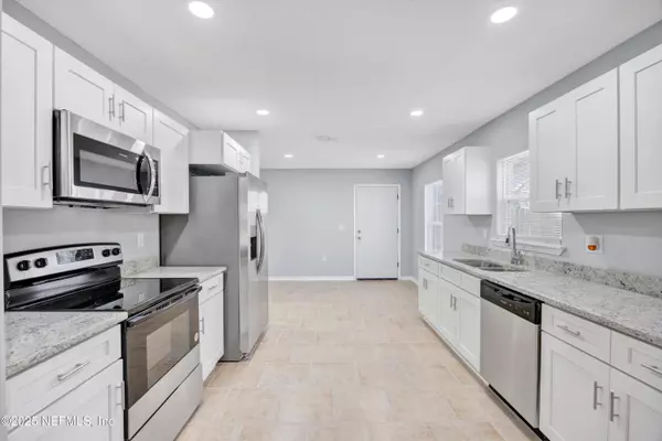 2848 W 11TH ST, Jacksonville, FL 32254