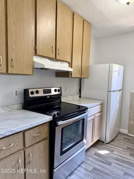 1138 SARATOGA BLVD, Jacksonville, FL 32208