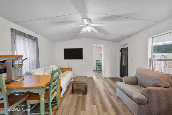 Satsuma, FL 32189,162 SMITH LN