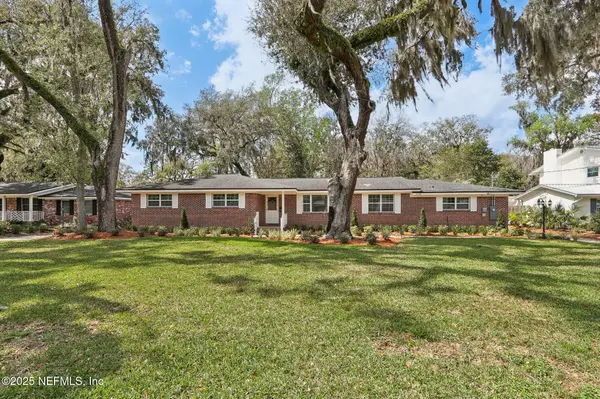 2258 HOLLY LEAF LN, Orange Park, FL 32073