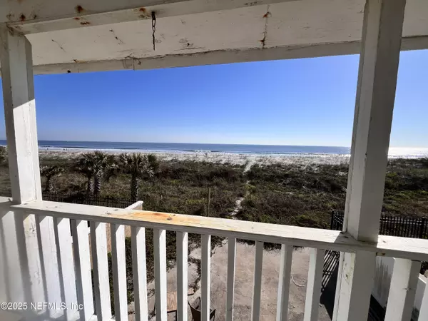Jacksonville Beach, FL 32250,722 OCEANFRONT S