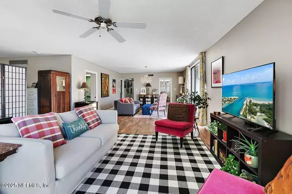 1810 SEVILLA BLVD #306, Atlantic Beach, FL 32233