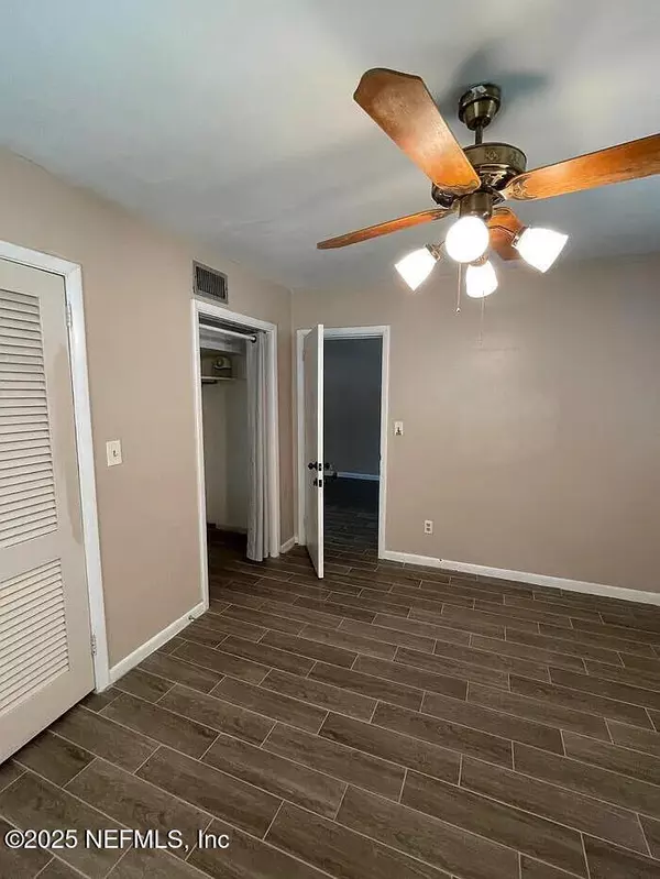 Jacksonville, FL 32216,8929 MACARTHUR CT S
