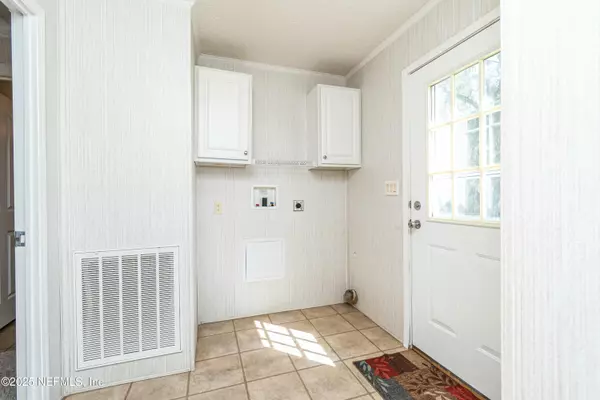 Macclenny, FL 32063,5723 J B HINES RD