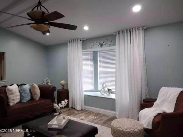 Jacksonville, FL 32244,7473 COUNTRYMAN LN