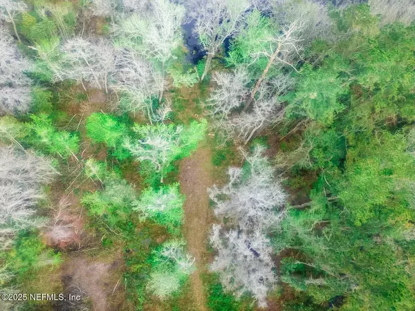 Florahome, FL 32140,266 LAKE DR