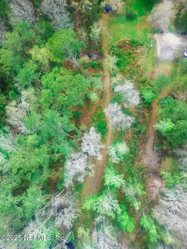 Florahome, FL 32140,266 LAKE DR