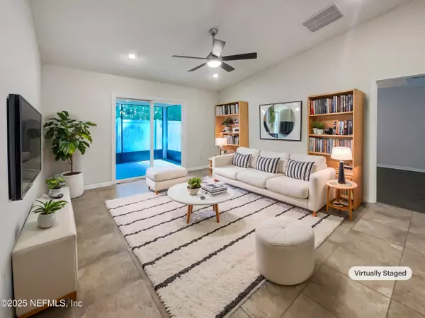 Jacksonville, FL 32222,6281 ROLLING TREE ST