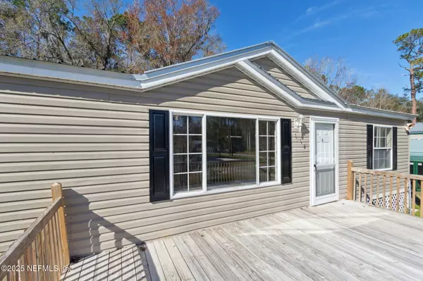 East Palatka, FL 32131,116 LEWIS LN