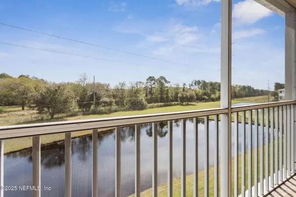 Jacksonville, FL 32256,10550 BAYMEADOWS RD #728