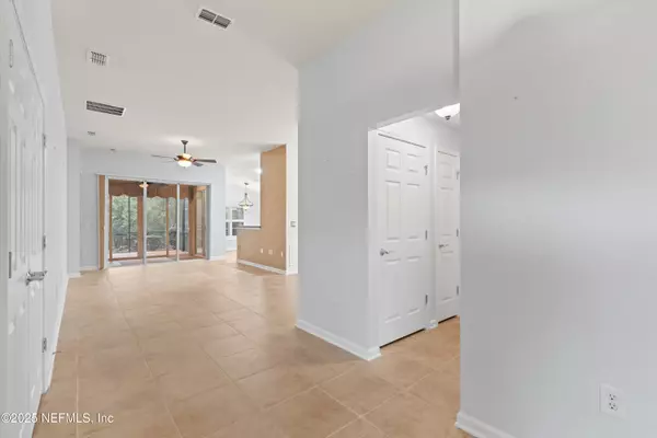 Jacksonville, FL 32256,9110 HONEYBEE LN