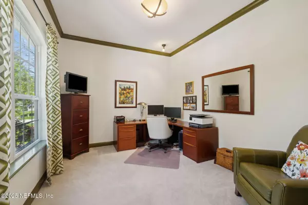 Jacksonville, FL 32257,10868 SKYLARK ESTATES LN