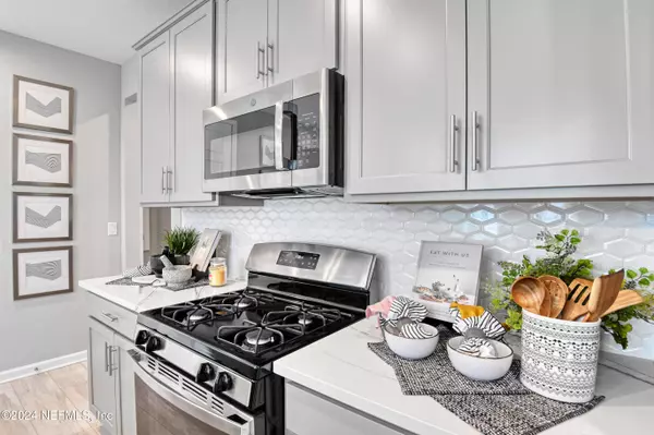 Jacksonville, FL 32254,2576 CHIEFLAND LN