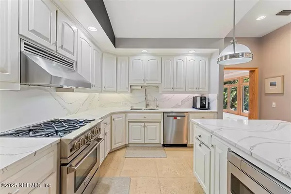 Fernandina Beach, FL 32034,10 BUCKTHORNE DR