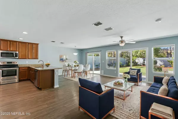 4951 VERDIS ST Jacksonville, FL 32258