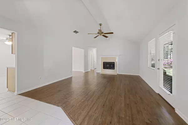 Jacksonville, FL 32257,4165 GRENSHAW CT