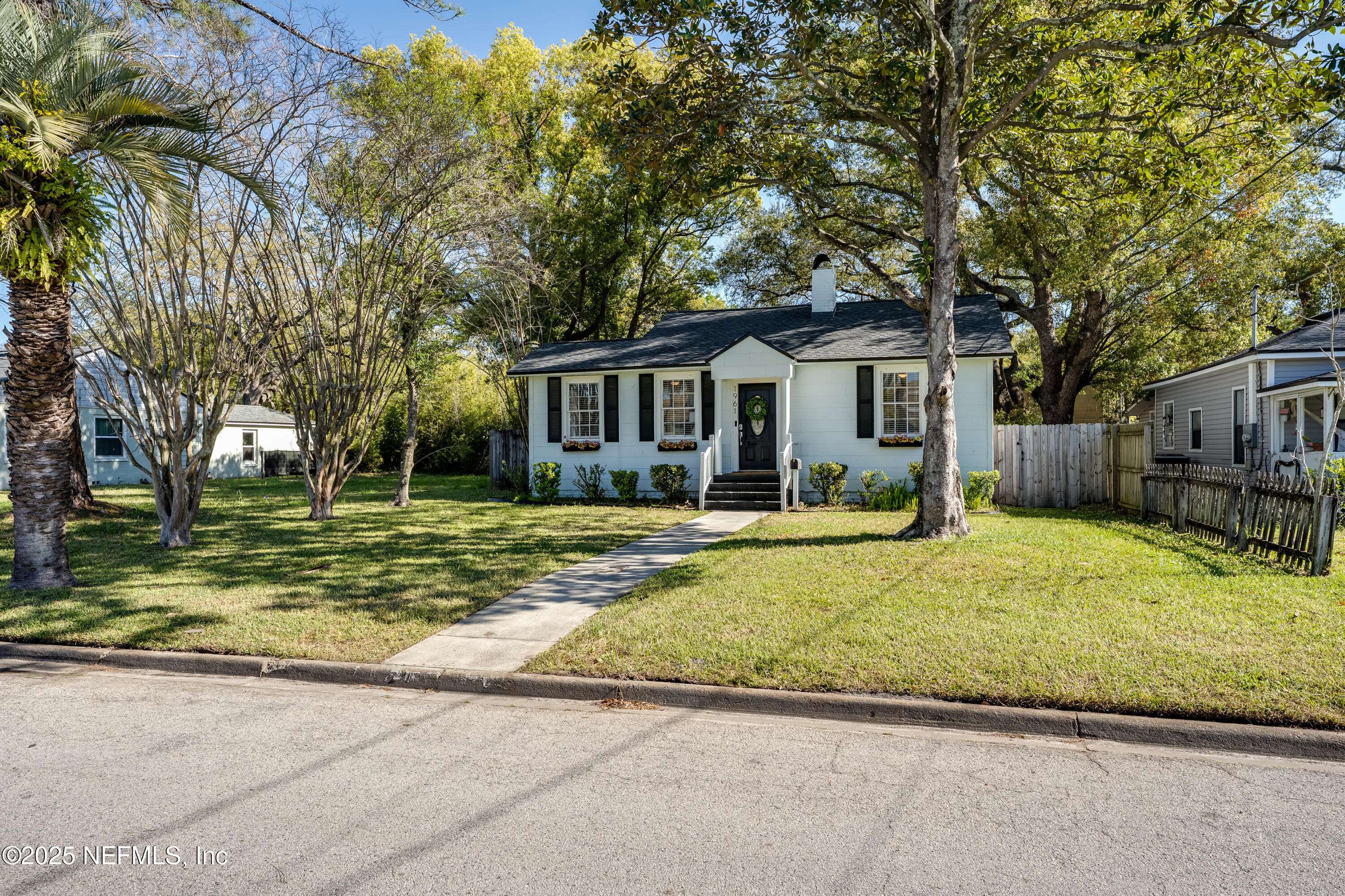 1961 HUNTSFORD RD, Jacksonville, FL 32207