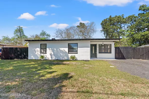 6723 BANBURY RD, Jacksonville, FL 32211