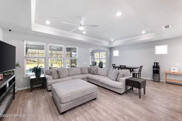 Jacksonville, FL 32256,11036 KENTWORTH WAY