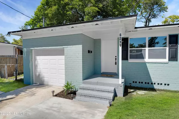 Jacksonville, FL 32277,6211 ROUND OAK LN