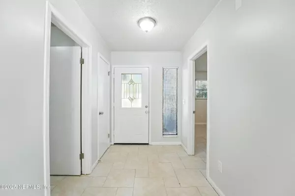 Atlantic Beach, FL 32233,2232 FAIRWAY VILLAS LN N