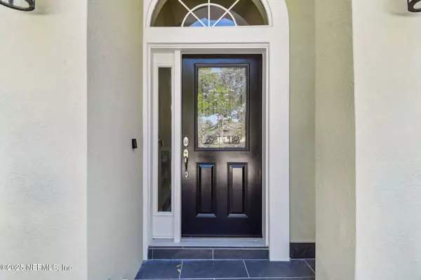 1560 NOTTINGHAM KNOLL DR Jacksonville, FL 32225