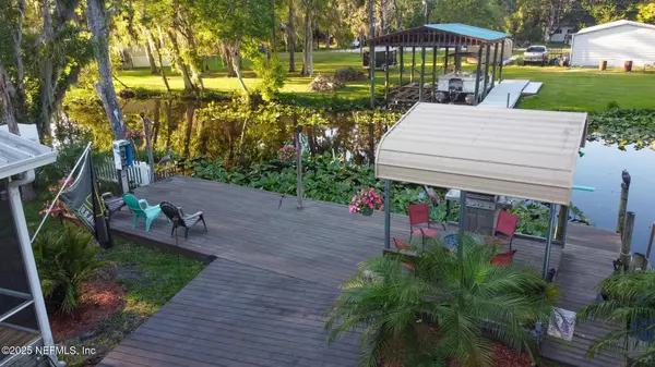 San Mateo, FL 32187,104 BREEZEWOOD CIR