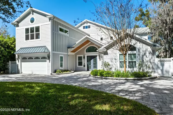 3852 MCGIRTS BLVD, Jacksonville, FL 32210