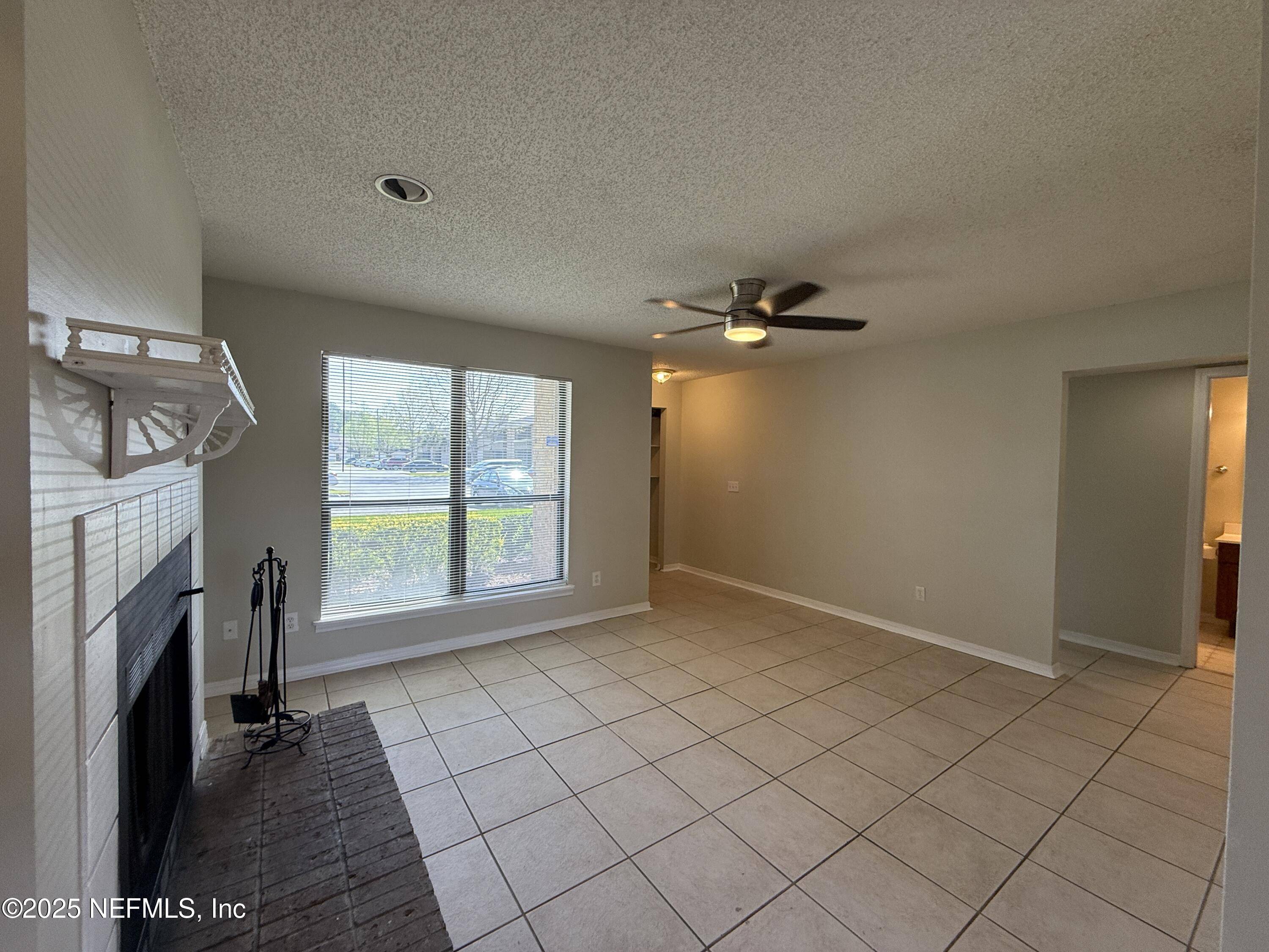 Jacksonville, FL 32256,10200 BELLE RIVE BLVD #203