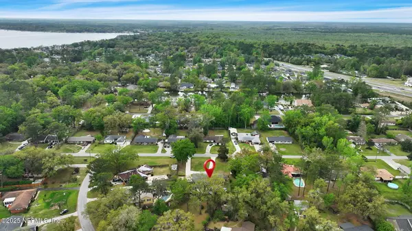 Fleming Island, FL 32003,835 HIBERNIA FOREST DR