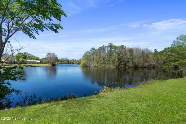 Jacksonville, FL 32244,8036 CORKY CT E