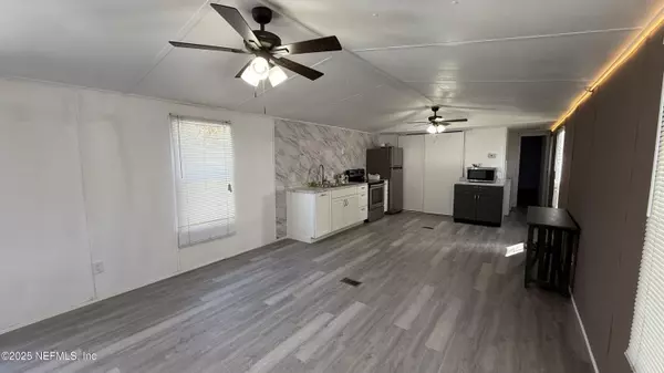 Crescent City, FL 32112,123 KOLSKI DR