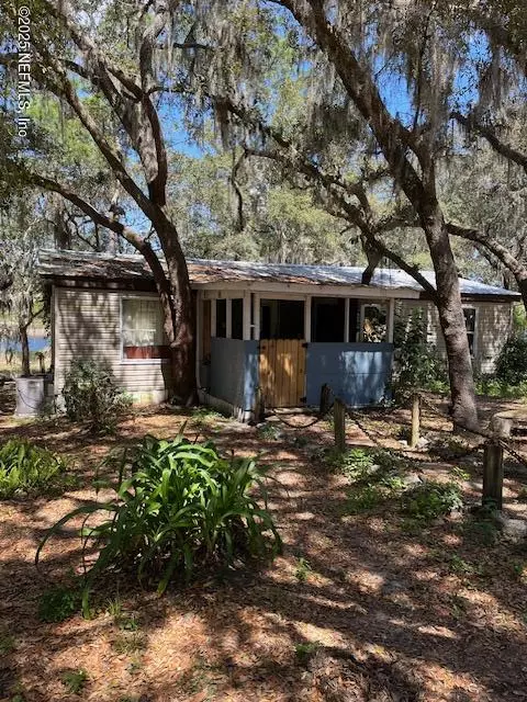 182 HOWARD LAKE TRL, Interlachen, FL 32148