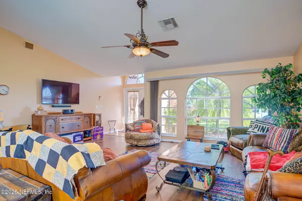 Lehigh Acres, FL 33976,2610 33RD ST SW