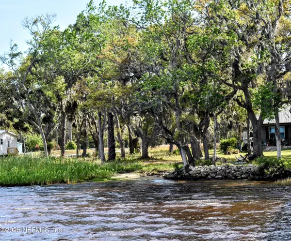 112 BUNCH RD, Palatka, FL 32177