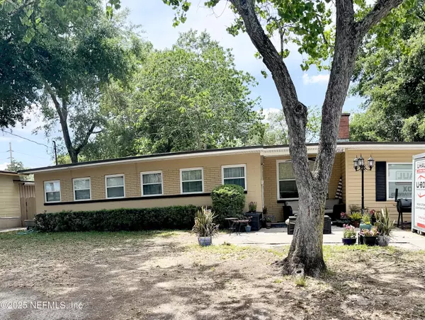 Jacksonville, FL 32211,2518 COLUMBINE DR N