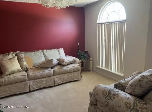 Jacksonville, FL 32225,2658 DALE VIEW DR