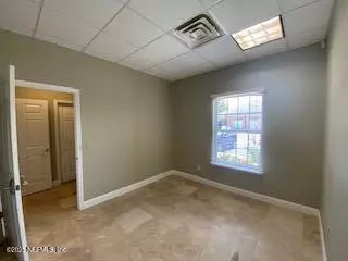 Jacksonville, FL 32217,8613 OLD KINGS RD S #402