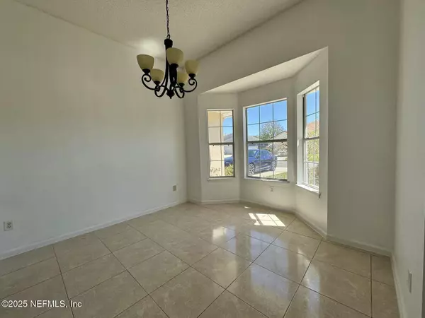 Orange Park, FL 32073,2790 CRUMPLEHORN LN