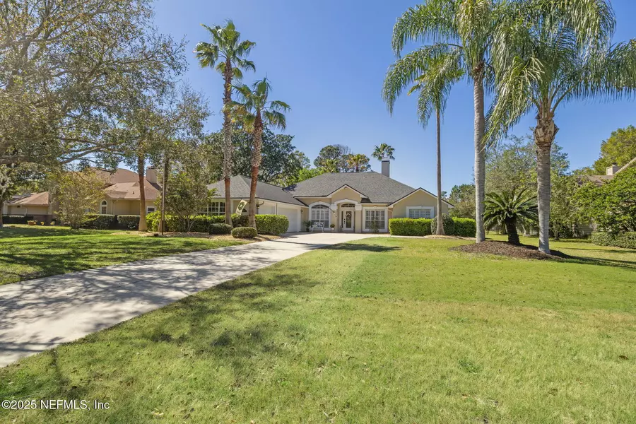 1624 COLONIAL DR, Green Cove Springs, FL 32043