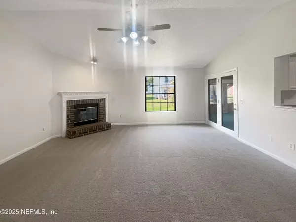 Jacksonville, FL 32218,11472 DAYTONA CT