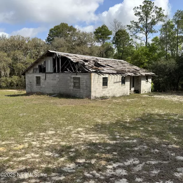 Interlachen, FL 32148,122 KEUKA CEMETARY RD