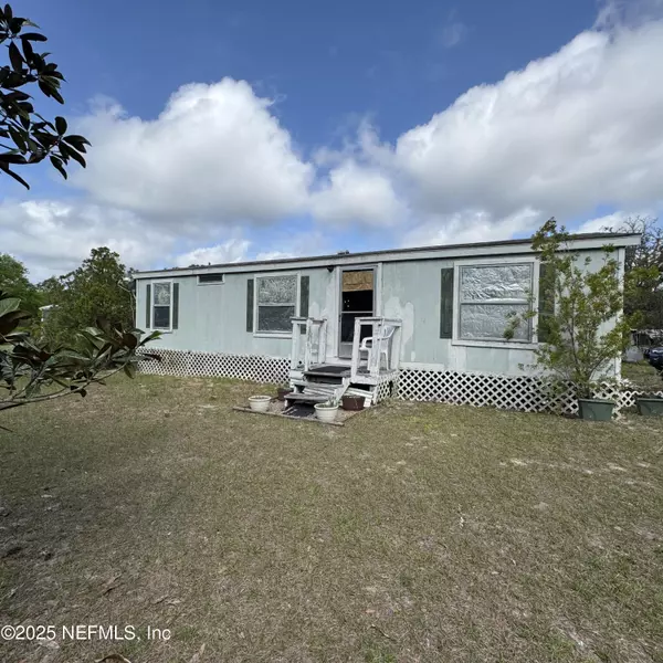 122 KEUKA CEMETARY RD,  Interlachen,  FL 32148