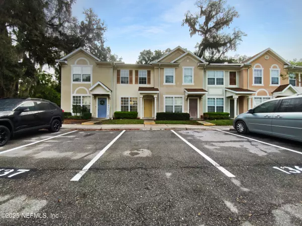 3517 TWISTED TREE LN, Jacksonville, FL 32216
