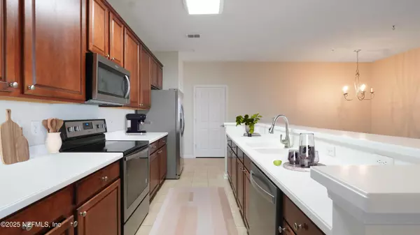 Jacksonville, FL 32224,13364 BEACH BLVD #539