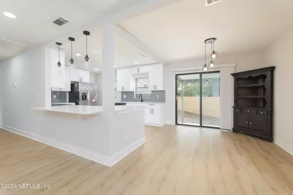 Jacksonville, FL 32211,7362 ARBLE DR