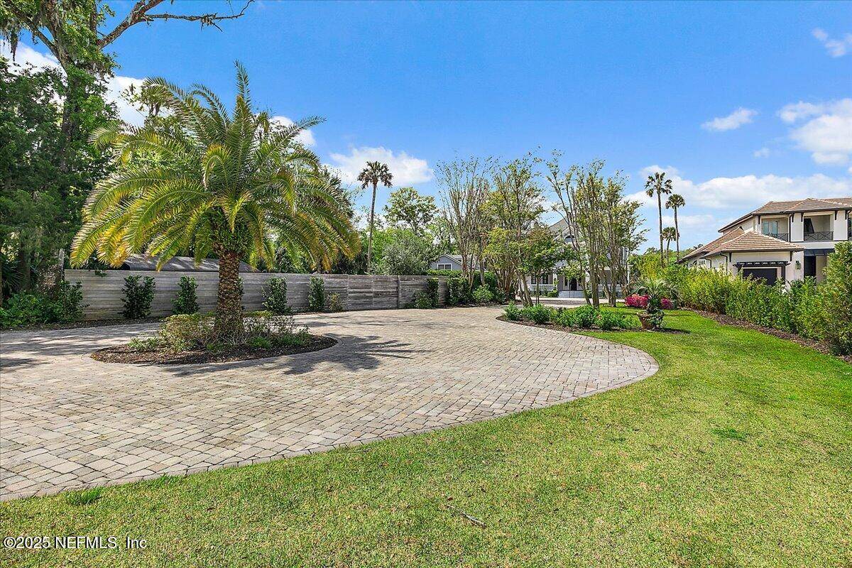 Ponte Vedra Beach, FL 32082,143 S ROSCOE BLVD