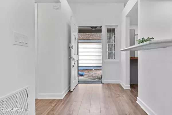 Jacksonville, FL 32277,7763 MYSTIC POINT CT E