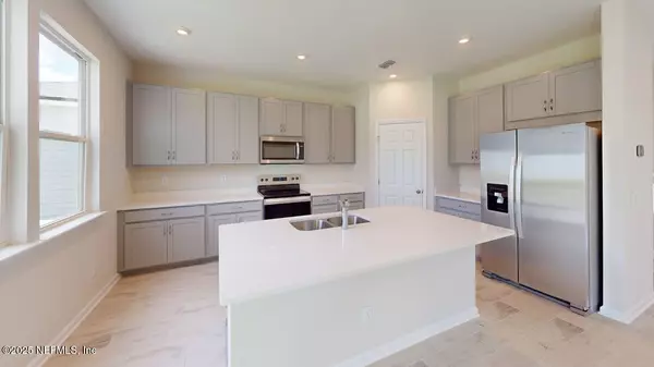 Green Cove Springs, FL 32043,2609 FIREBRUSH LN